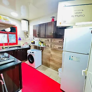  Apartment Moon Backpackers , Al Rigga , Partition For Couples And For Singles